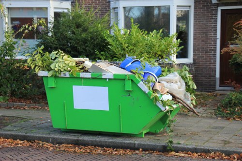 Mini skip for small construction projects
